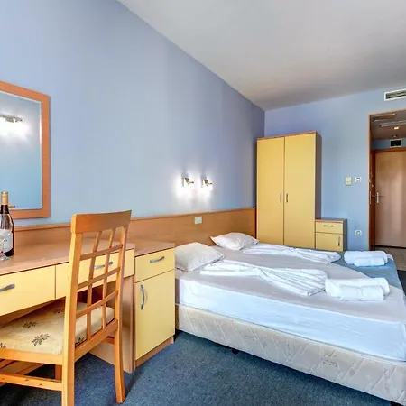 ホテル Hotel Sol E Mar サニービーチ